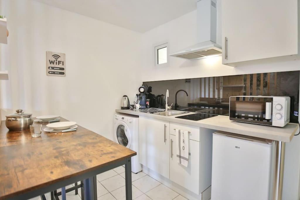 Paisible, Parking Gratuit, Emplacement Velo - Village Vaux 3 Minutes *